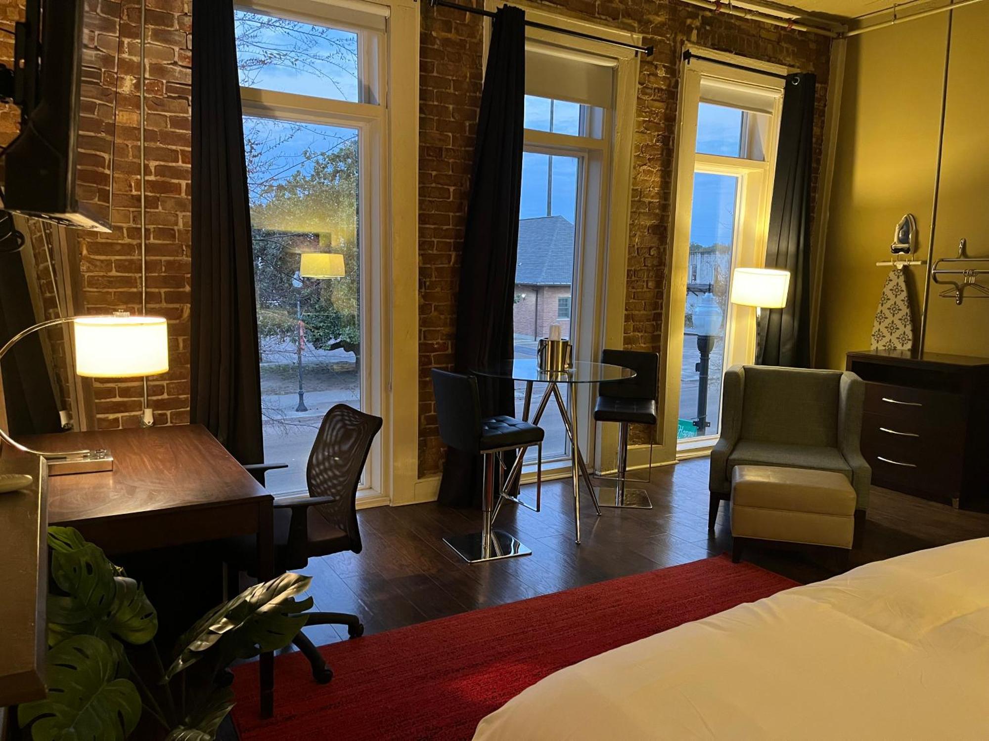 The Skylight Hotel Greenville Exterior foto